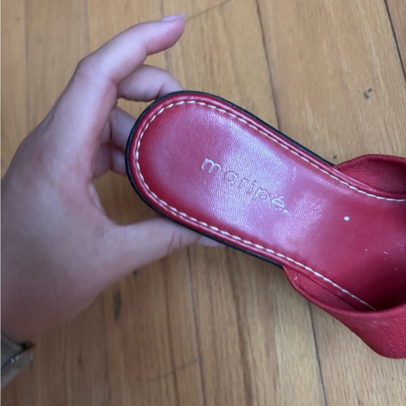 Vintage Y2K Maripé Italian Red Button Wedges - Picture 5 of 7